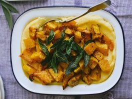 Le ricette tradizionali della Lombardia - Polenta con zucca e salvia - Photo by simpleprovisions (CC BY 2.0)